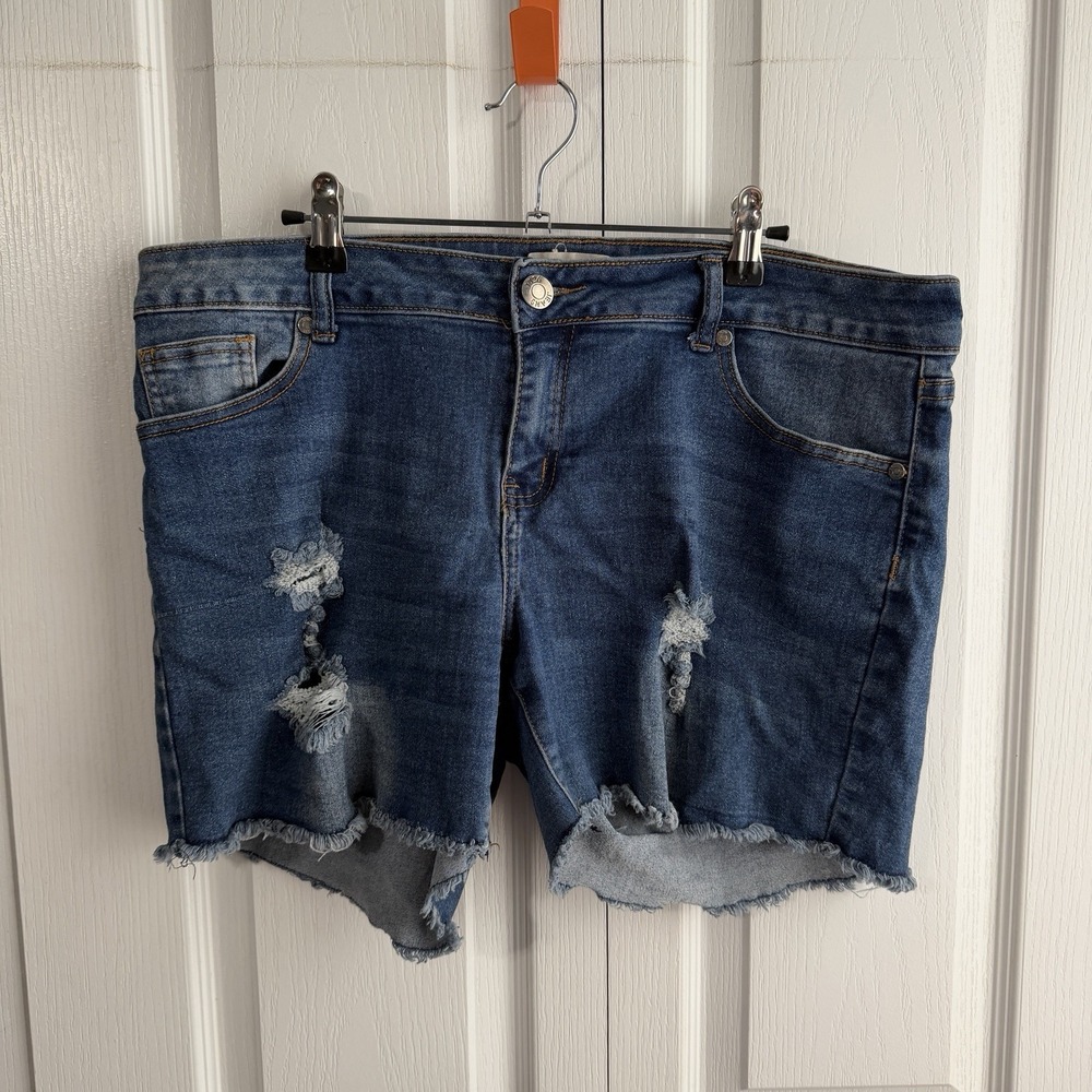 1826 Jeans Distressed Blue Denim Shorts‎ Women's Size 16 Beach Vacation Festival